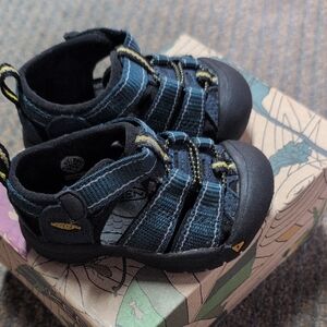 Keen Black and Blue Sandals with Adjustable Straps